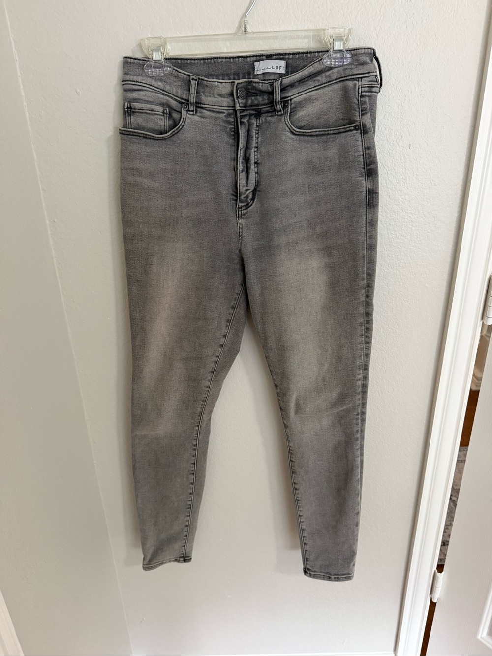 LOFT Washed Gray Skinny Jeans - Women's size 29
